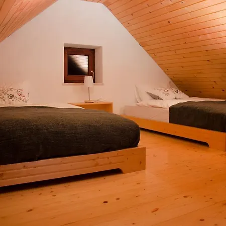 בקתה House Jakob