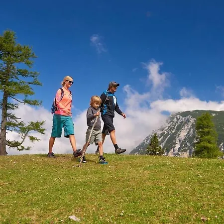 בקתה House Jakob *